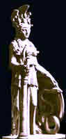 Афина Парфенос. V в. до н.э. Уменьшенная мраморная римская копия. Национальный арэологический музей. Афины.