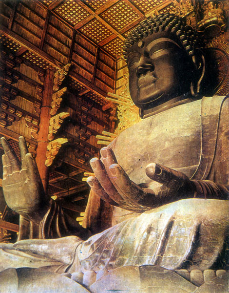 47. Статуя Дайбуцу. Бронза. VIII в. Дайбуцудэн   монастыря Тодайдзп в Наре (реставрирован в XVIII в.). Цветная
