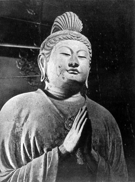 51. Статуя Гэкко-босацу. Раскрашенная глина. VIII в. Храм Хоккедо монастыря Тодайдзи в Наре. Фрагмент