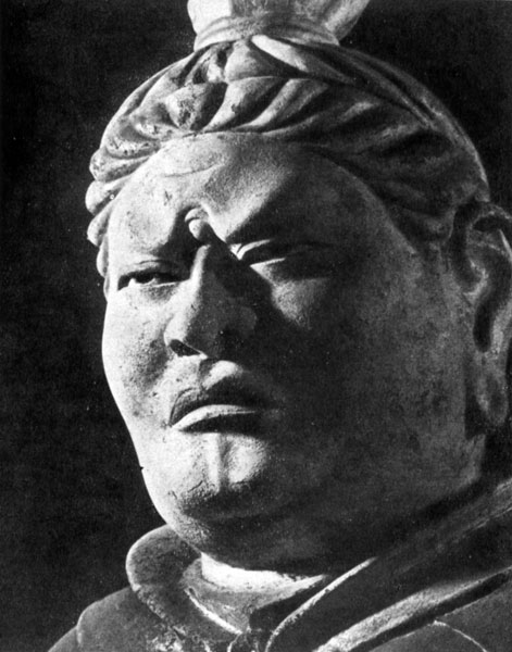 57. Статуя Комокутэна. Раскрашенная глина. VIII в. Храм Кайданин монастыря Тодайдзи в Наре