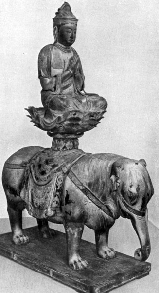 102. Статуя Фугэн-босацу. Раскрашенное дерево. XII в. Токио, Музей Окура Сюкокап