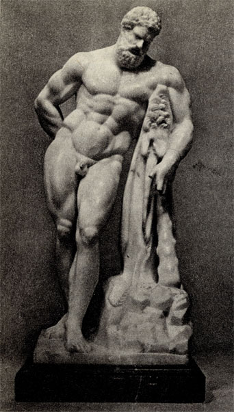 3. Неизвестный скульптор. Геракл (вид спереди). Конец XVIII в. Мрамор