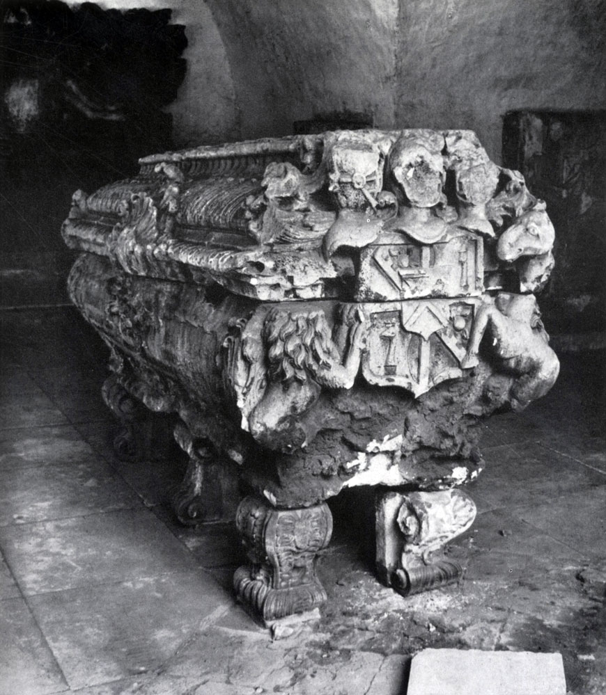 Неизвестный мастер. Надгробие А. Р. Брюса 1760-е годы. Белый камень Москва, Некрополь Донского монастыря